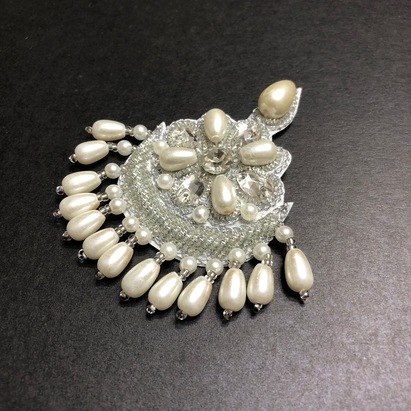 Off-white Pearls Beadazzled Silver Motif