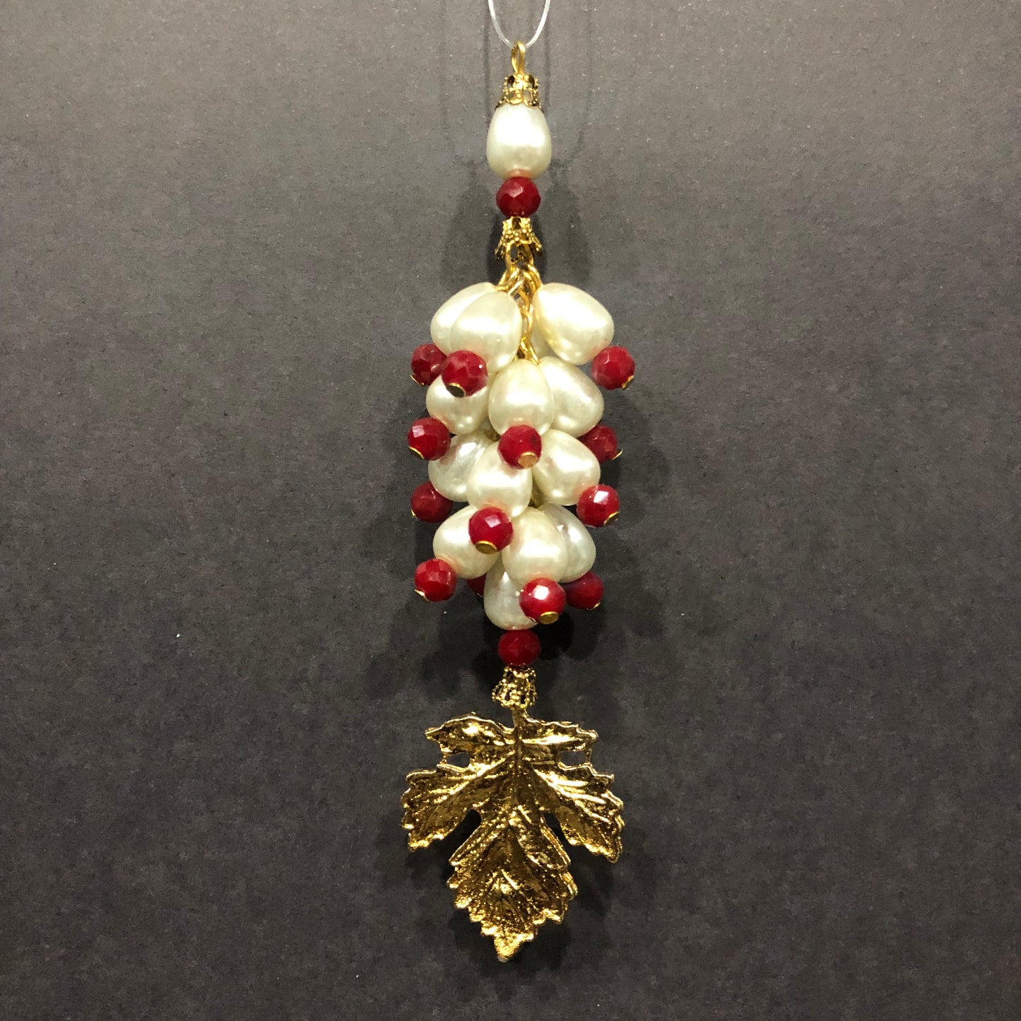 Pearly Red Maple Leaves Tassel