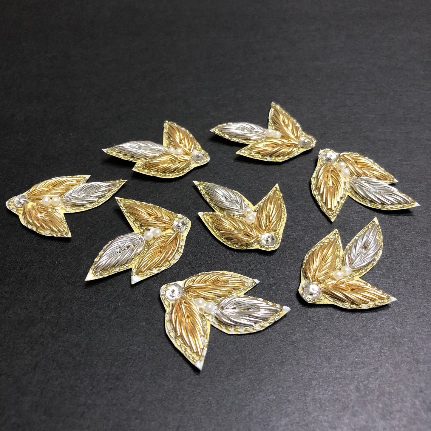 Ivy Off-white Pearls with Silver Stone Bunch