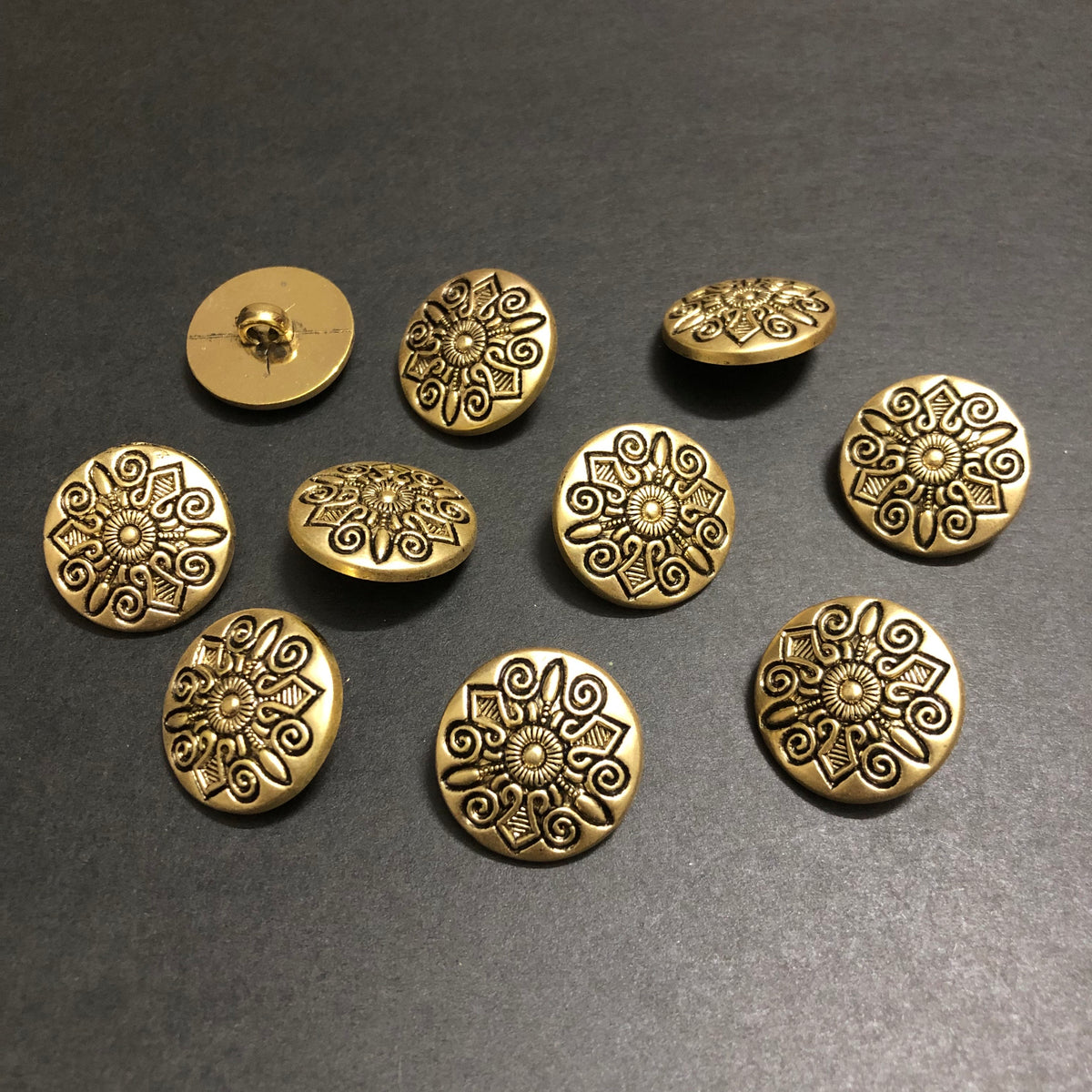 Fancy Golden Button Elysian Golden with Antique Design Luxe Golden Buttons – Carchop Need