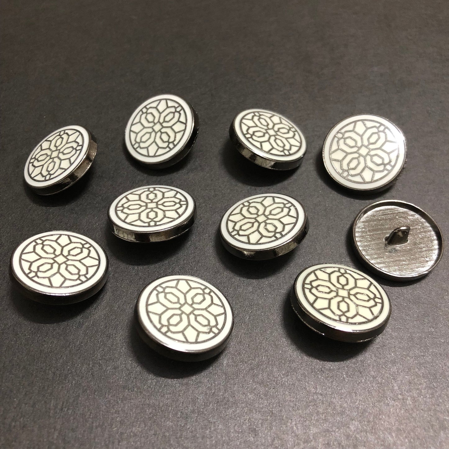 Hexa Off-white and Silver Luxe Silver Buttons
