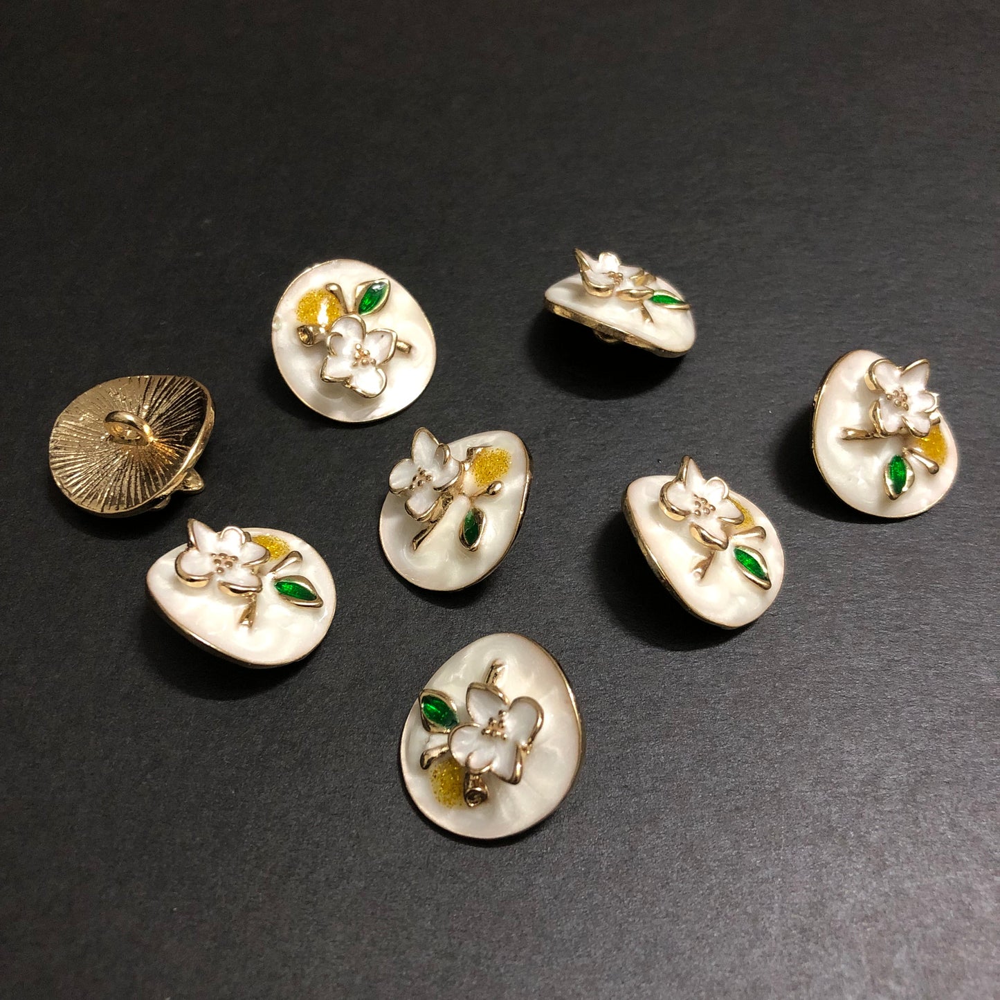 Blossom Drift Buttons