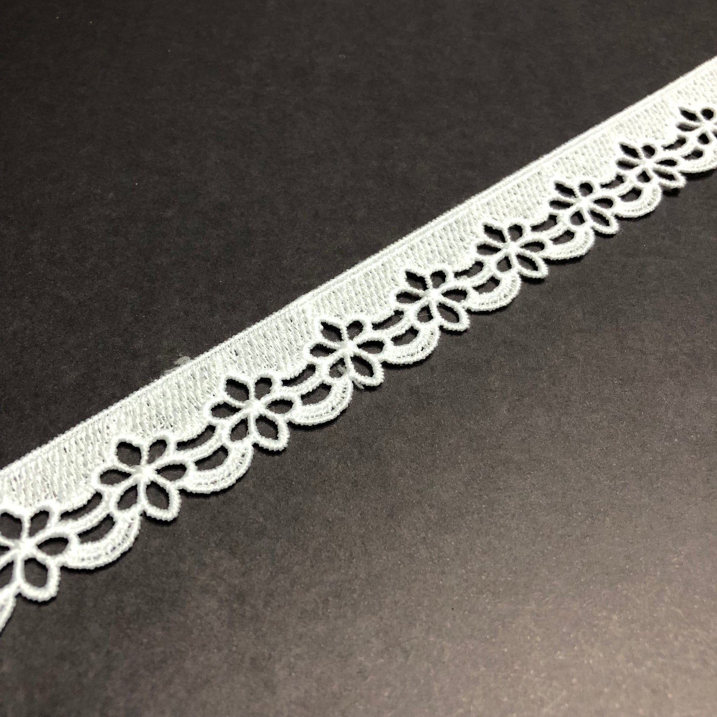Royal Filigree Milky Off-white Lace