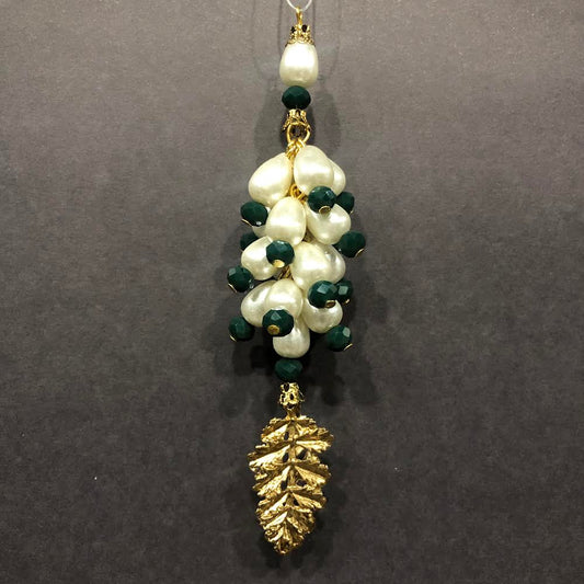 Pearly Green Oak Leaves Tassel