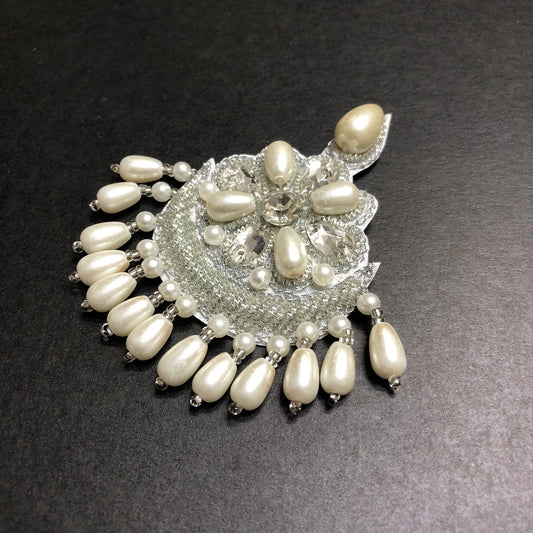 Off-white Pearls Beadazzled Silver Motif