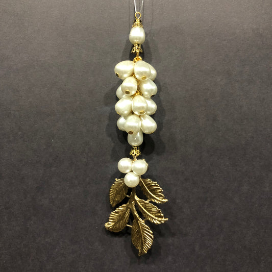 Pearly Petiole Leaves Tassel