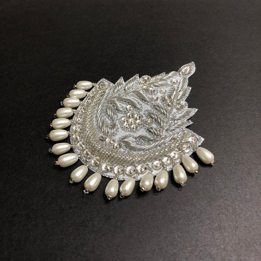 Alluring Off-white Pearl Silver Motif