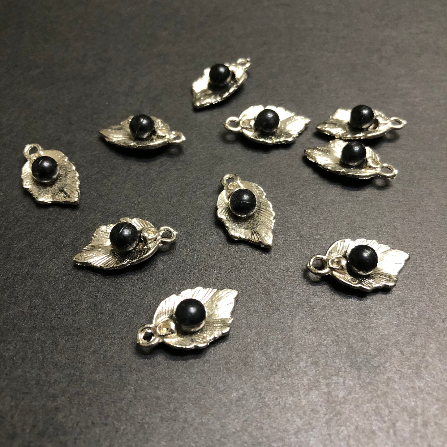 Mini Pearly Aspen with Black Pearl Silver Leaves